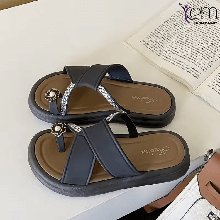 Women's Summer Korean-style Toe Sandals Slippers with Rhinestone & Openwork Anti-skid Thick Bottom PVC Upper